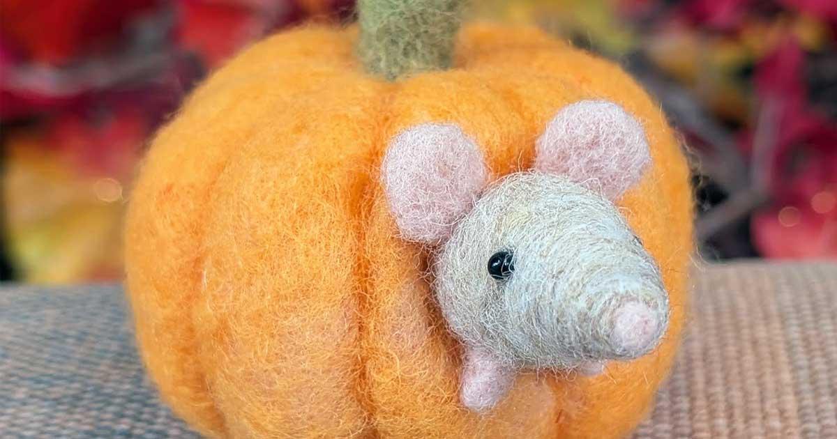Needle Felt a Mouse Poking Out of a Mini Pumpkin Workshop