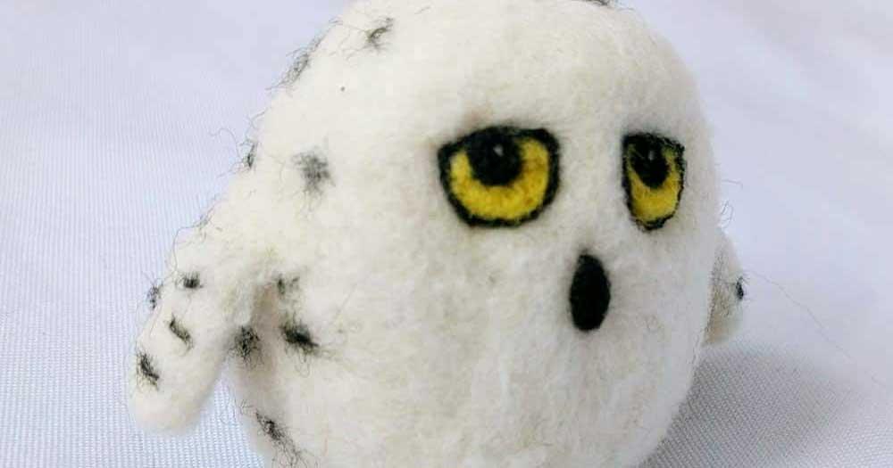 Needle Felt a Snowy Owl Ornament Workshop